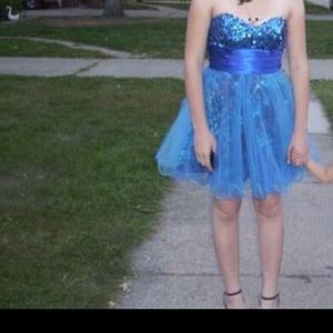 Dress only wore once!!!